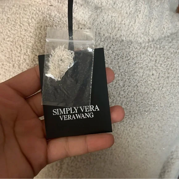 Simply Vera Vera Wang Cream Turtleneck Neck Sweater - Picture 5 of 8